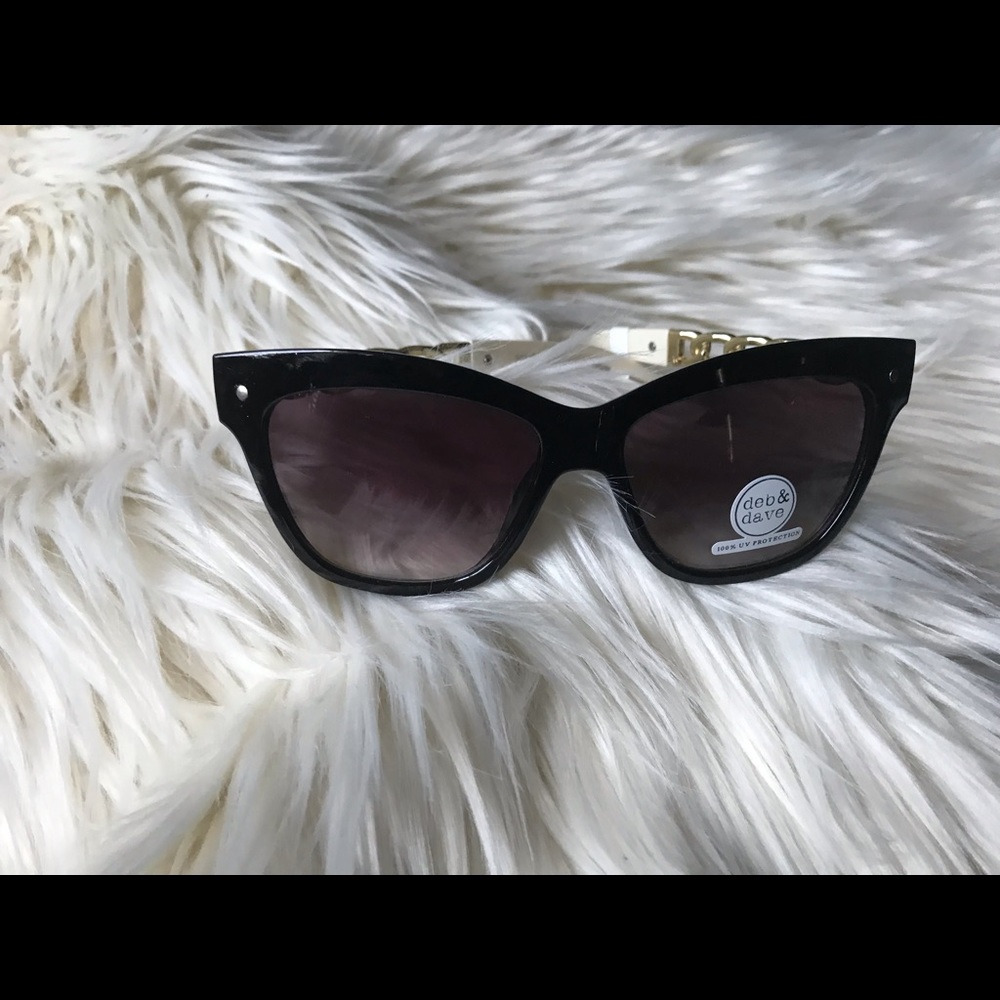 NWT Deb & Dave Sunglasses